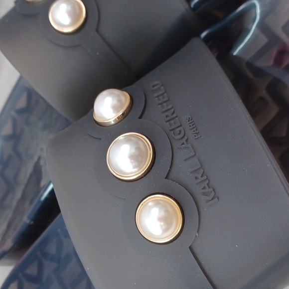 Karl Lagerfeld Slides NWOT - Picture 6 of 6